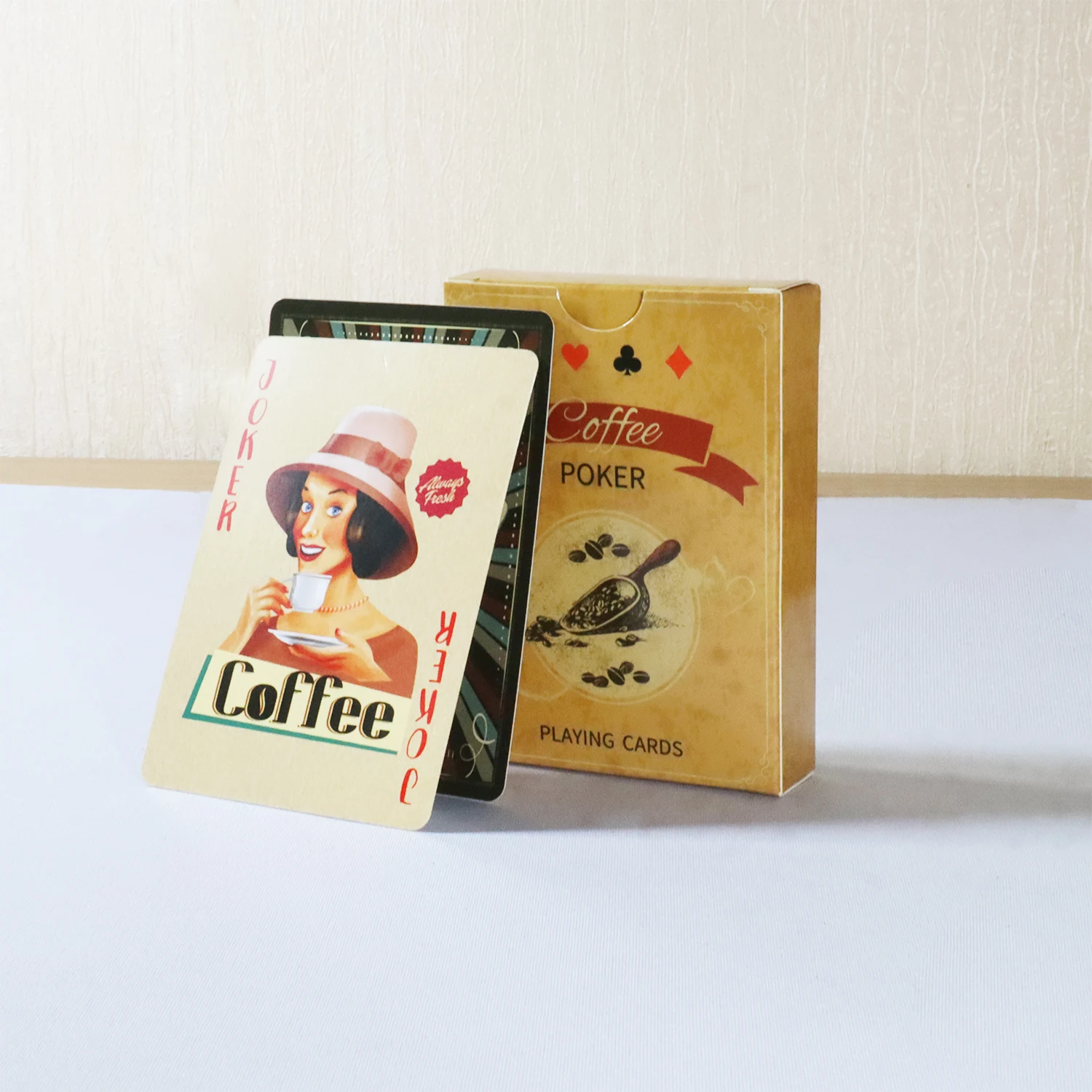 Board Game Yearbook - Kaffeepapier-Spielkarten im Vintage-Stil, 54-Karten, Deck-Brettspiele, klassische