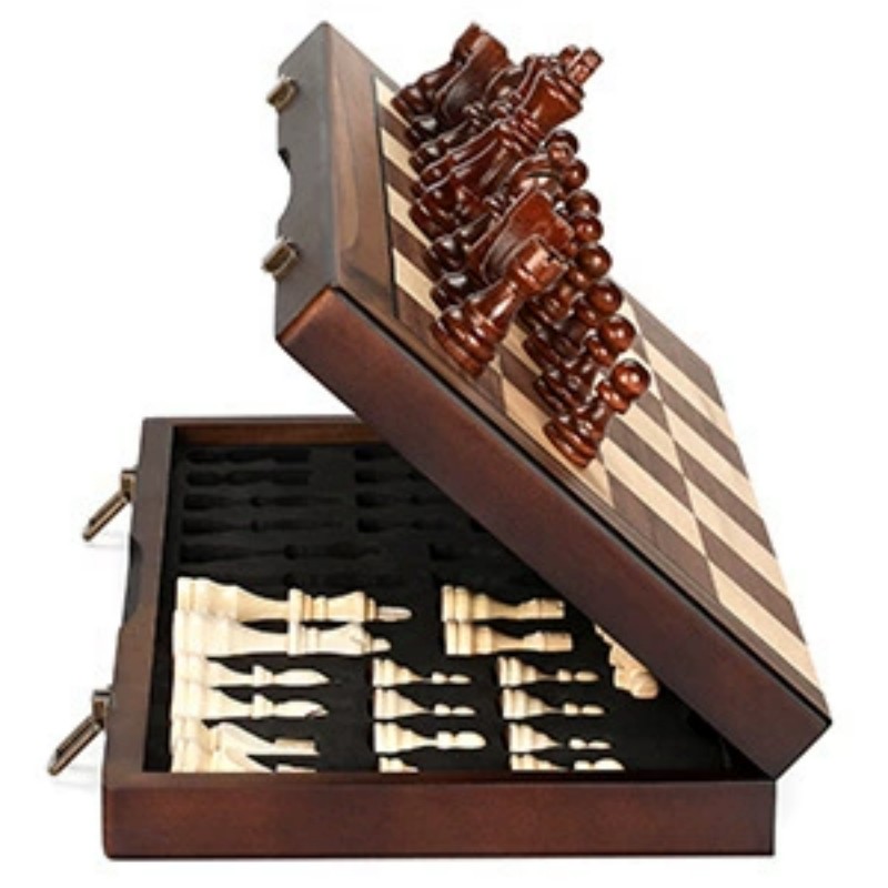 Board Game Yearbook - Hölzernes Magnetisches Schachspiel für Erwachsene und